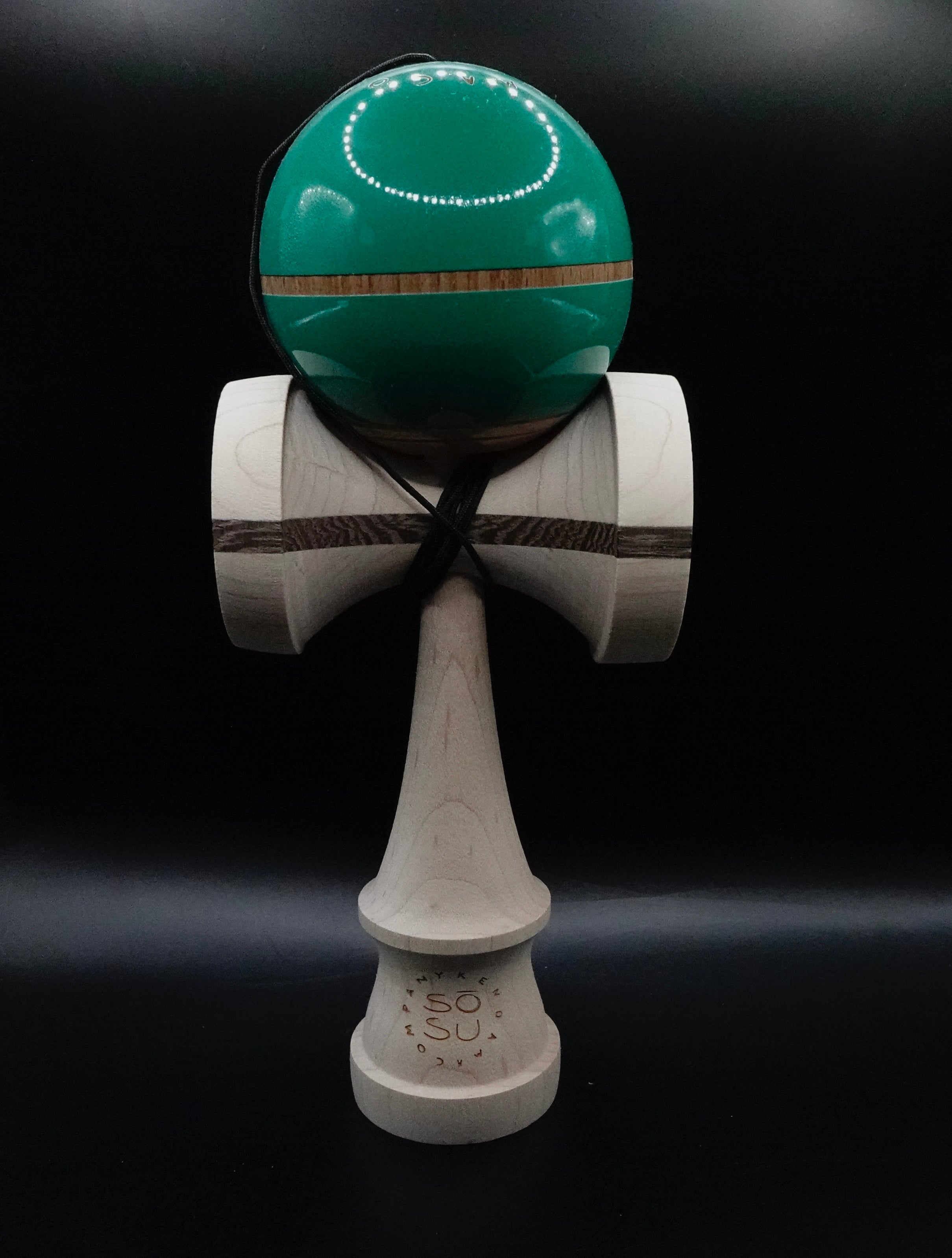 Emerald Complete – Sōsu Kendama Company